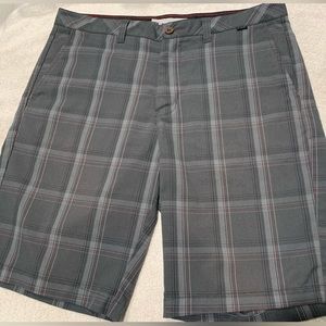 Travis Mathew Shorts Plaid Golf Relaxed Athletic Mens Size 36